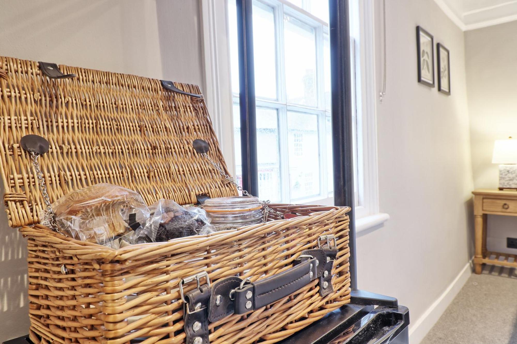 Ranfield'S Brasserie Hotel Rooms Coggeshall Exterior foto