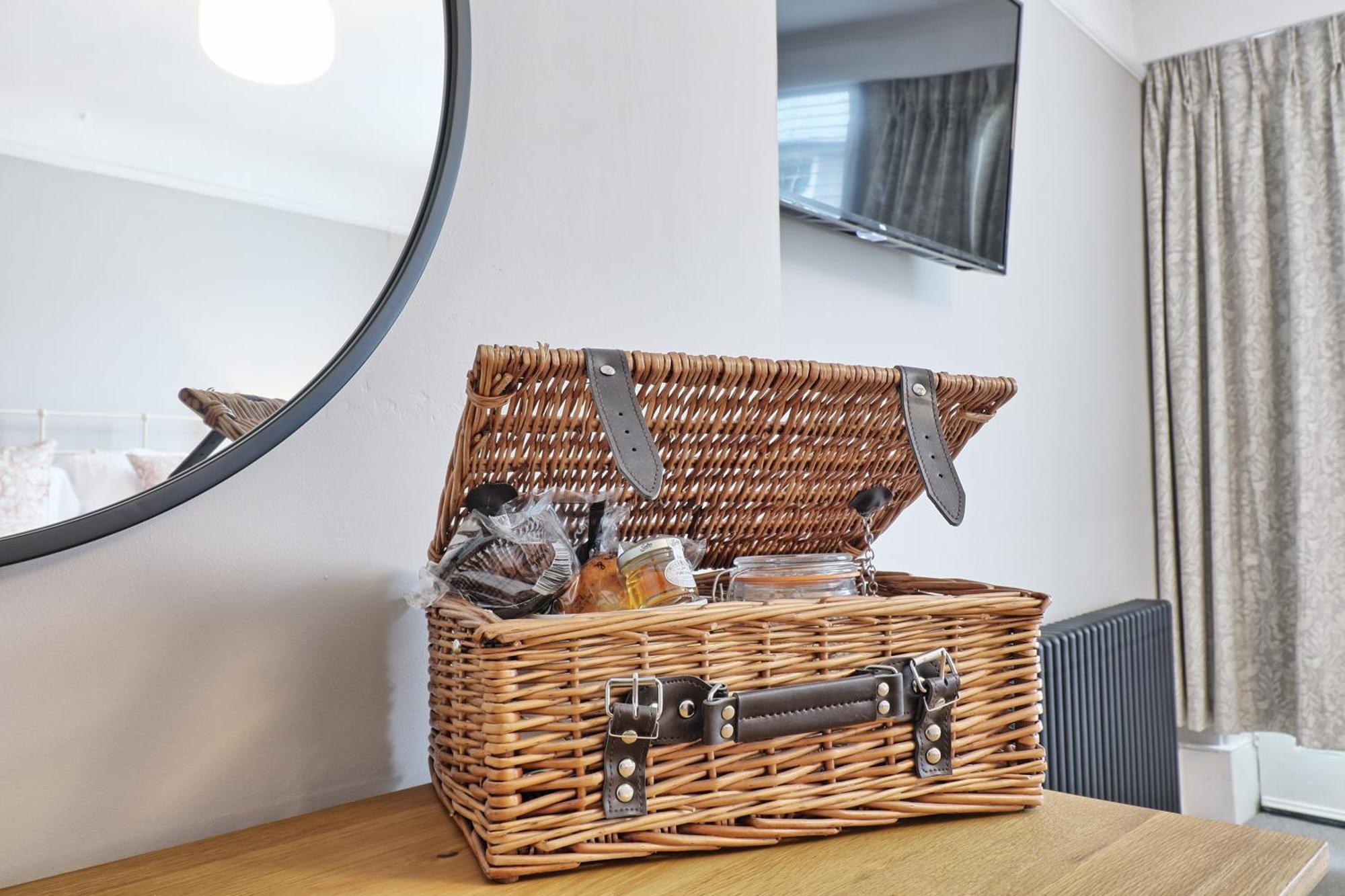 Ranfield'S Brasserie Hotel Rooms Coggeshall Exterior foto